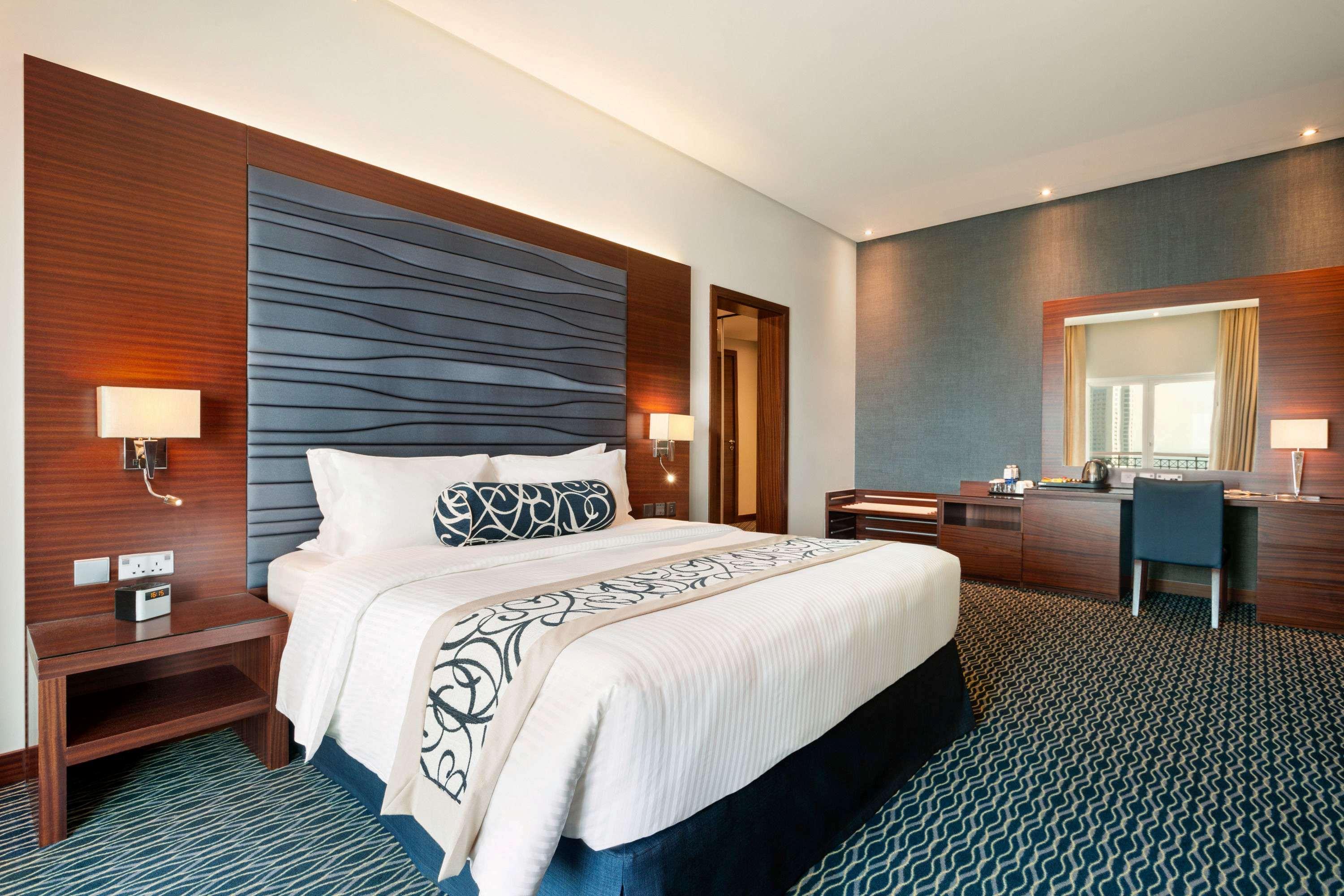 Ramada By Wyndham Manama City Centre Kültér fotó