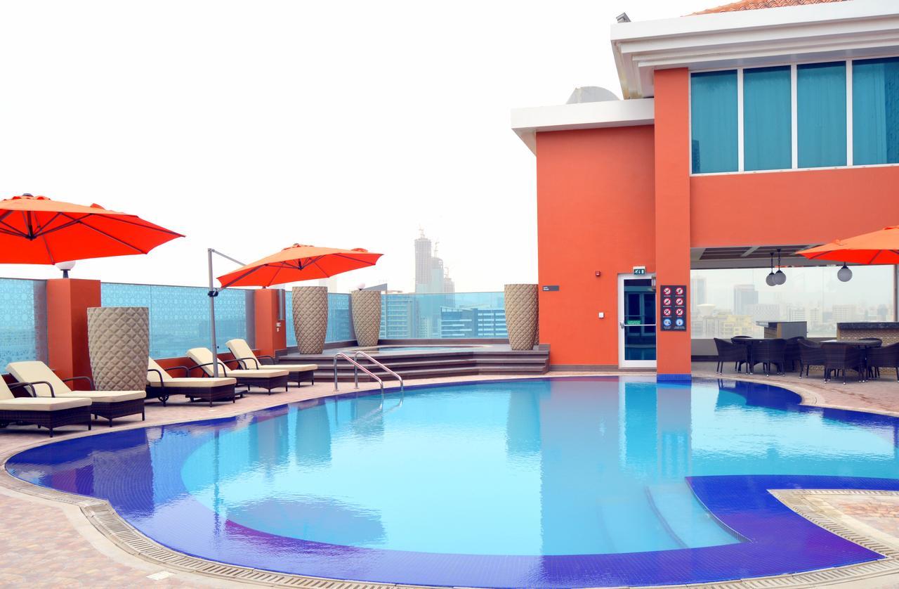 Ramada By Wyndham Manama City Centre Kültér fotó